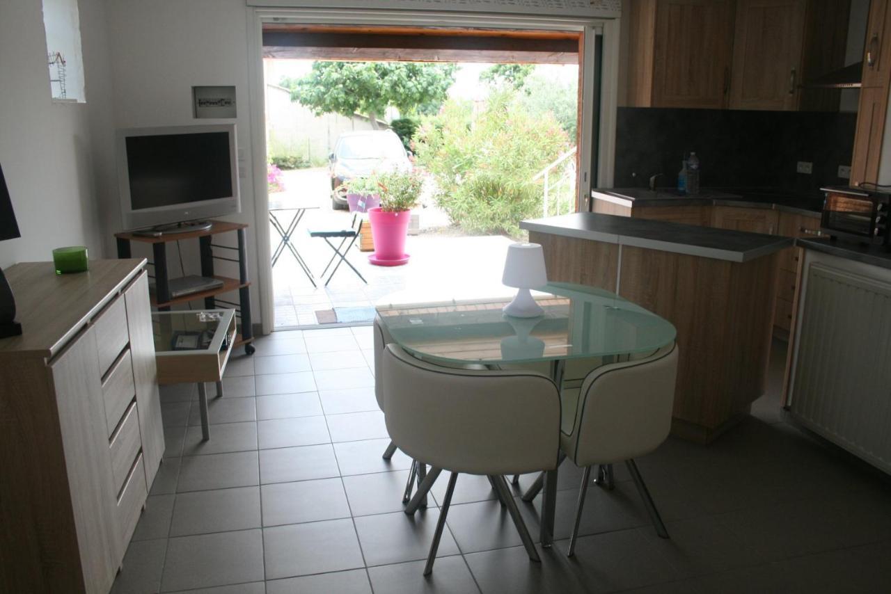 Destroisterrasses Apartment Caux Exterior photo